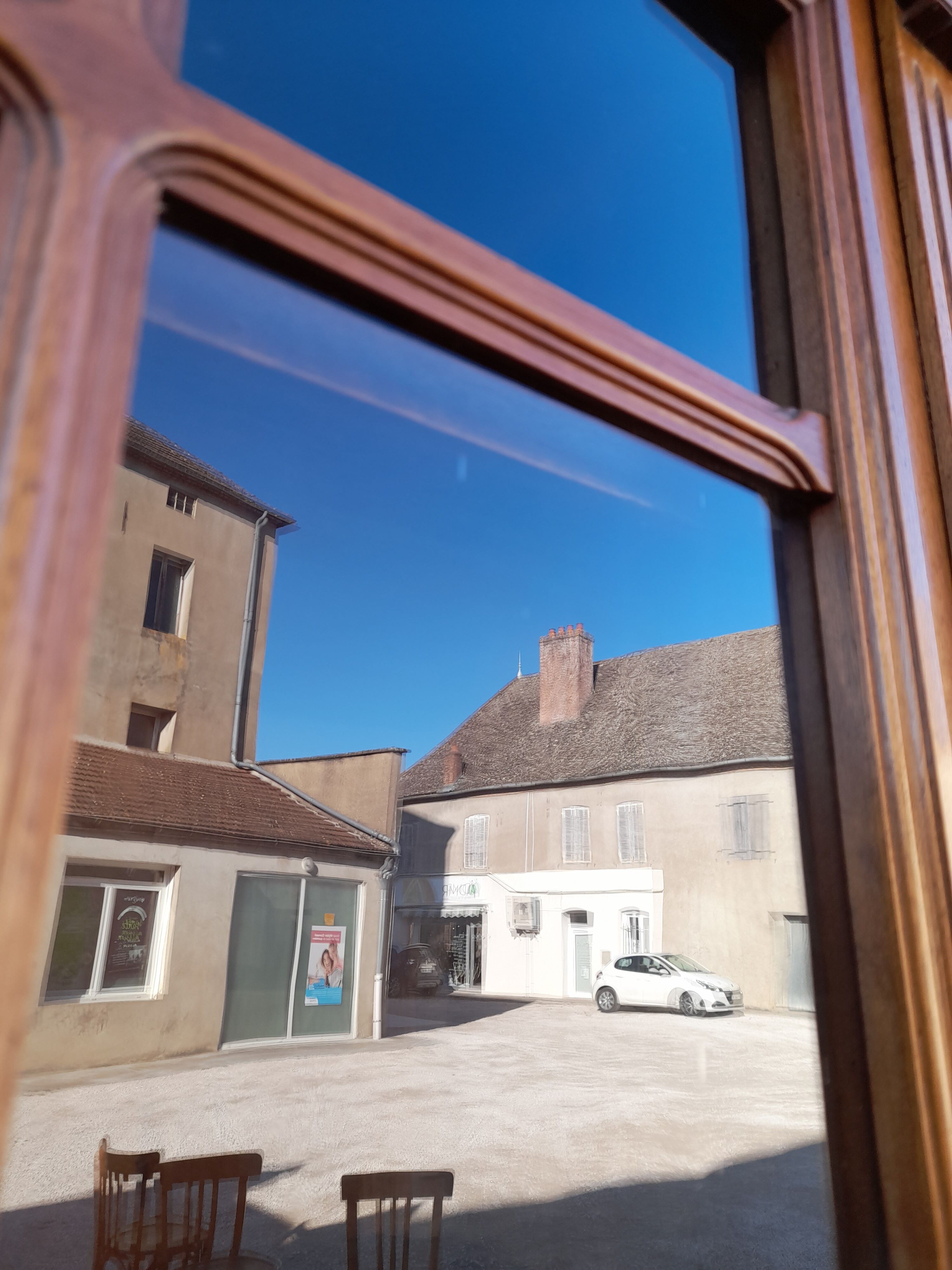 Roman showcase Henri II era 1900