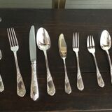 Menagère très complète en metal argenté