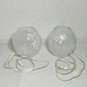 Par de lámparas de cristal. España, 1990s.