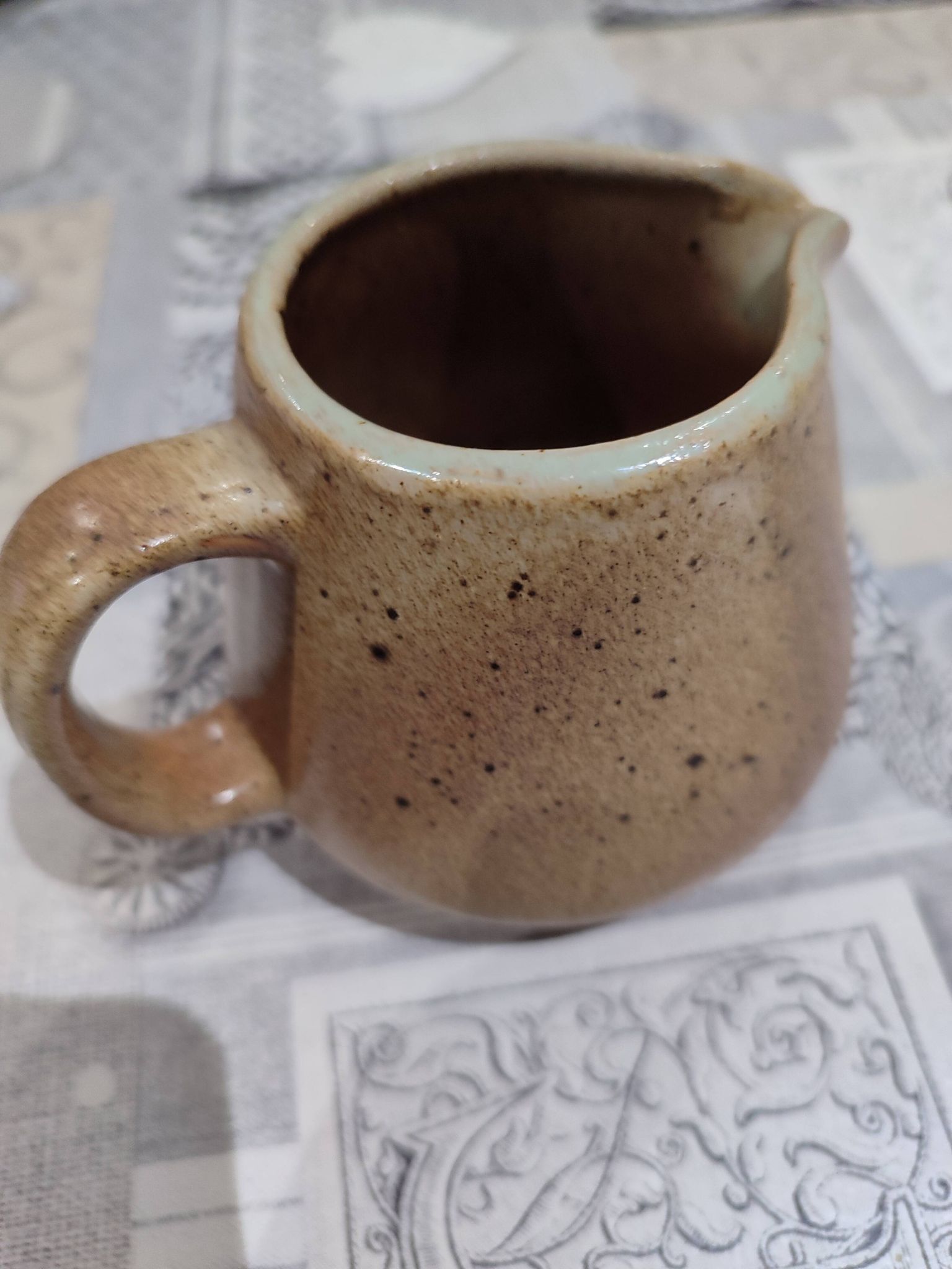 Stoneware pot