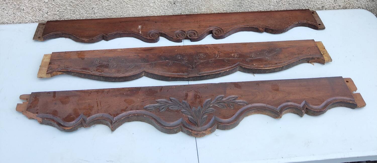 Set of 6 antique carved wooden pediments – floral motifs – woodwork