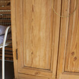 Craft wardrobe