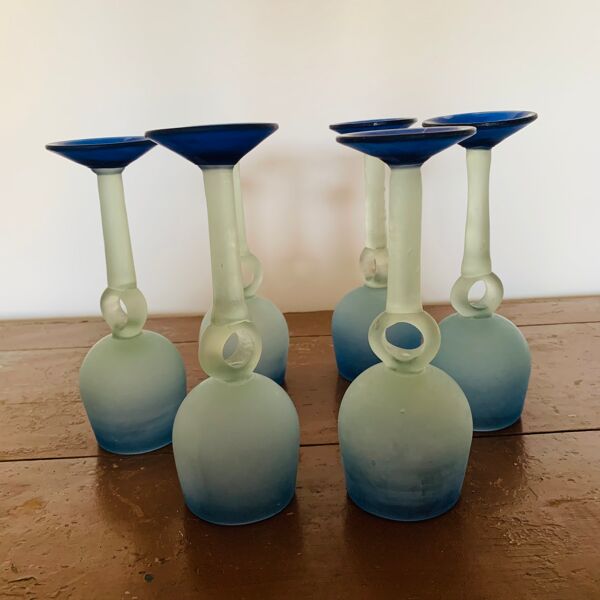 Ensemble de 6 verres à pied en pâte de verre
