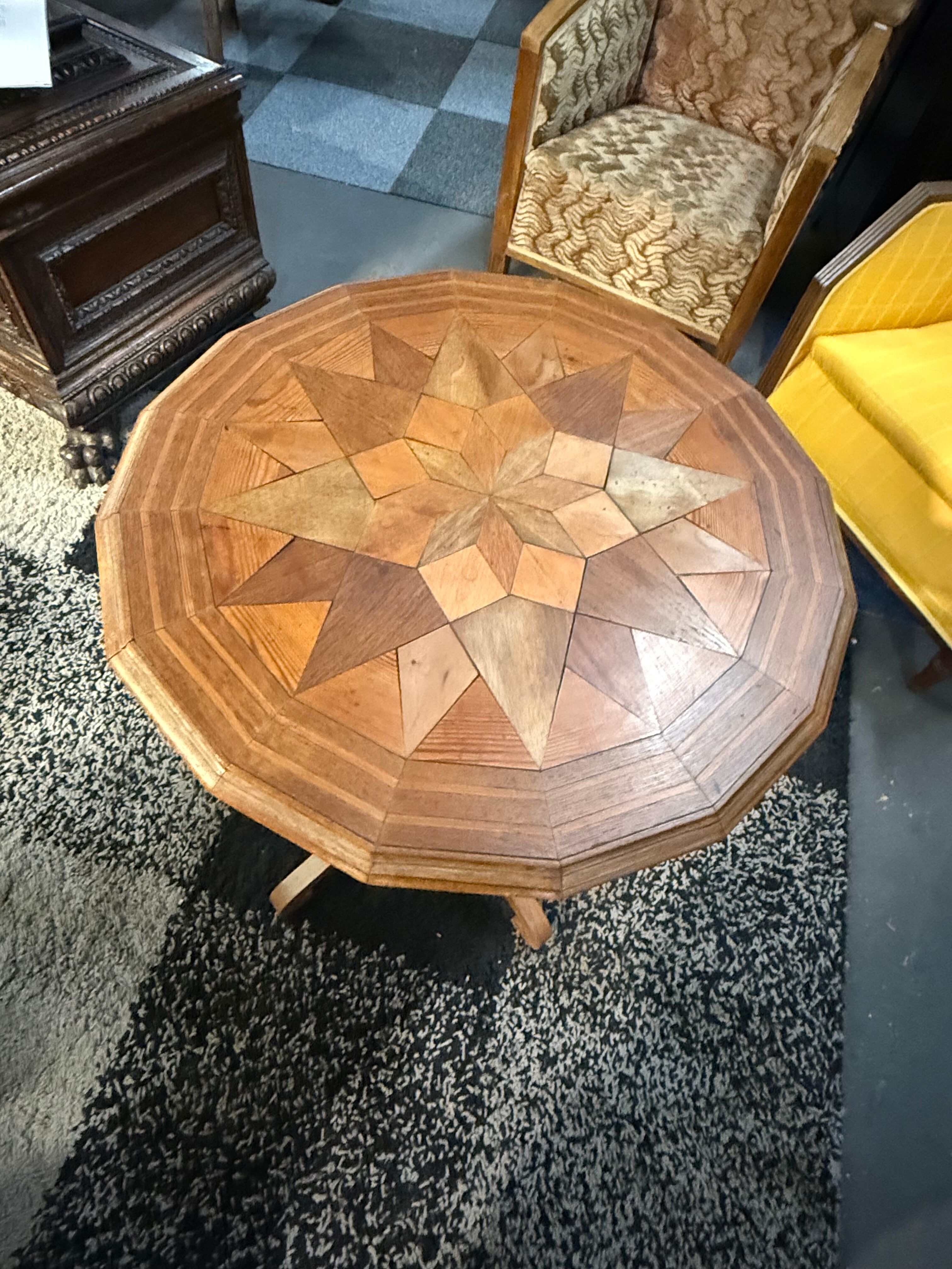 Side table in veneer