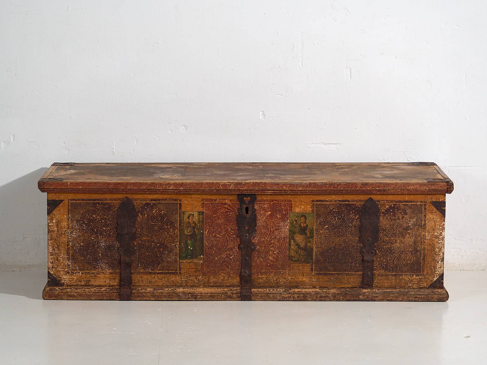 Antique folk art wedding chest (circa 1820)