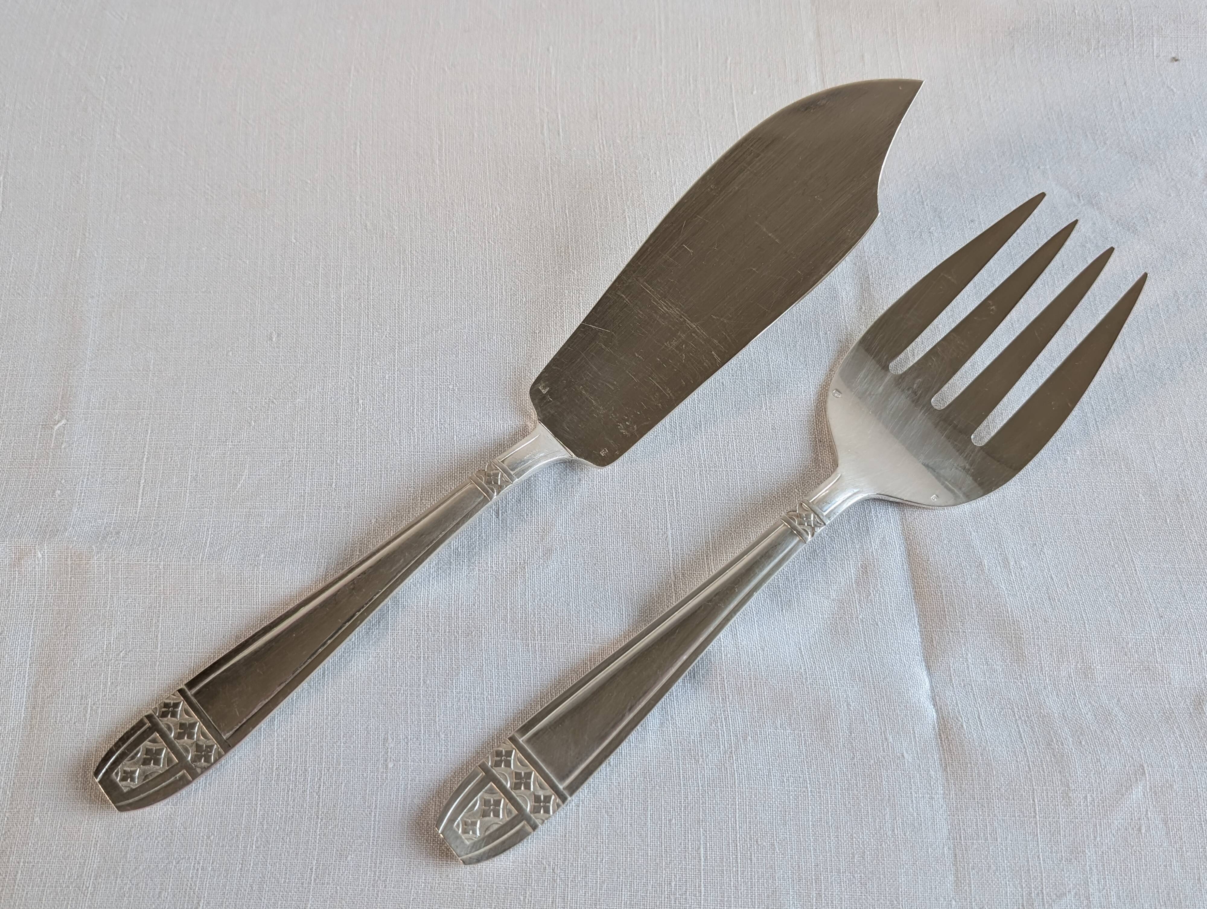 Art Deco silver-plated fish service