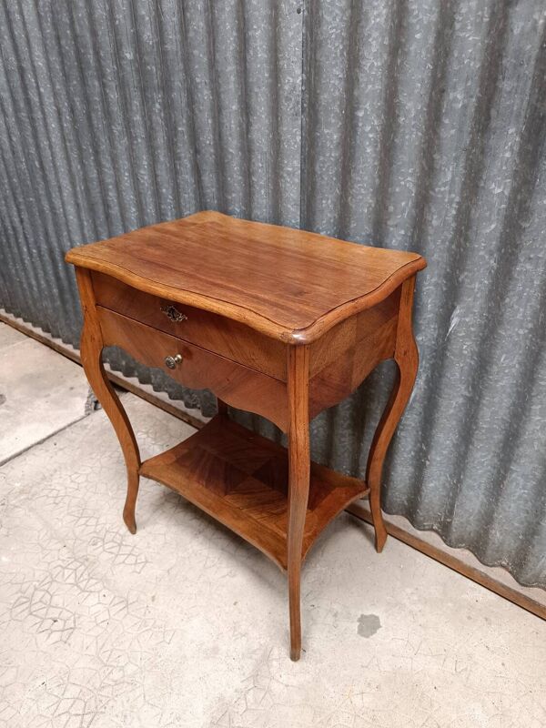 Desserte - Coiffeuse - Travailleuse - petite table d'appoint en bois massif
