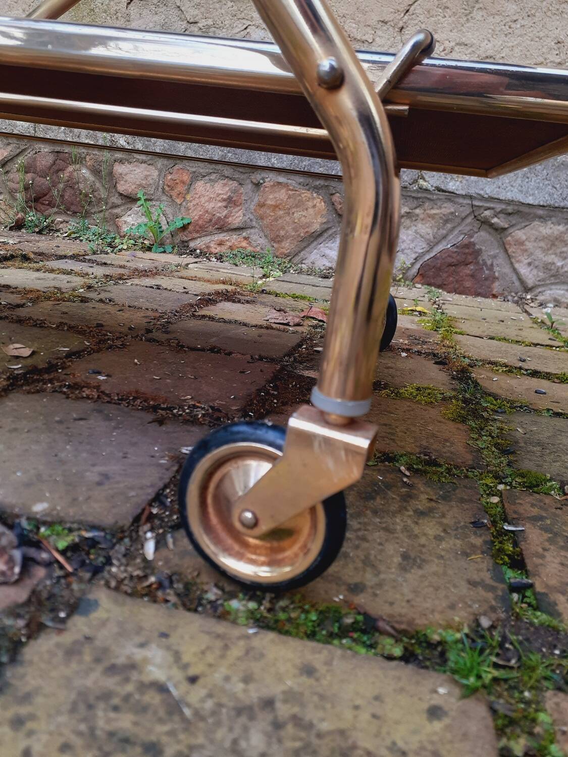 Rolling dessert trolley from the 1960s