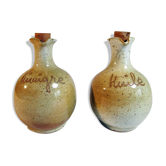Oil and vinegar sandstone flakes