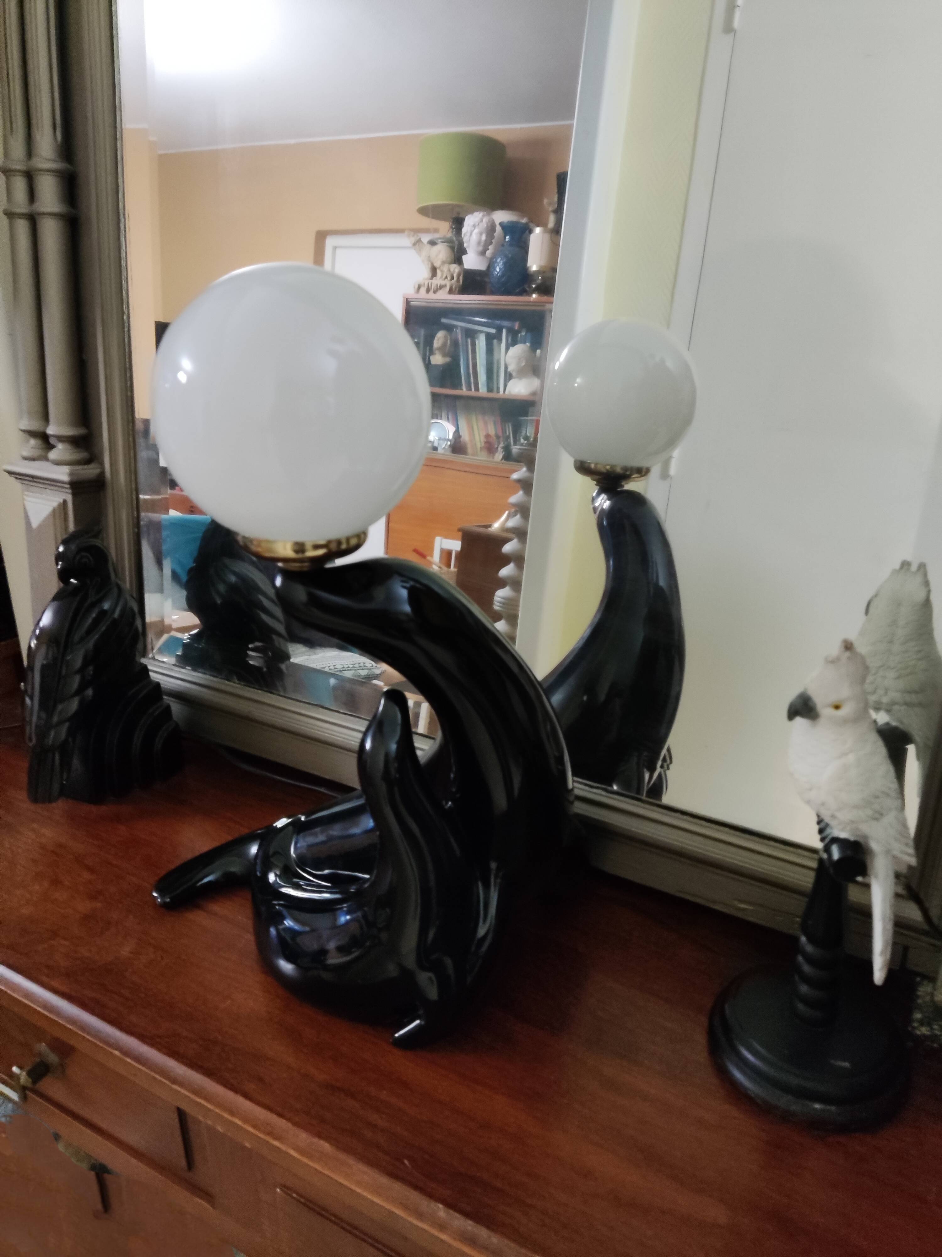 Sea lion lamp with its small ceramic