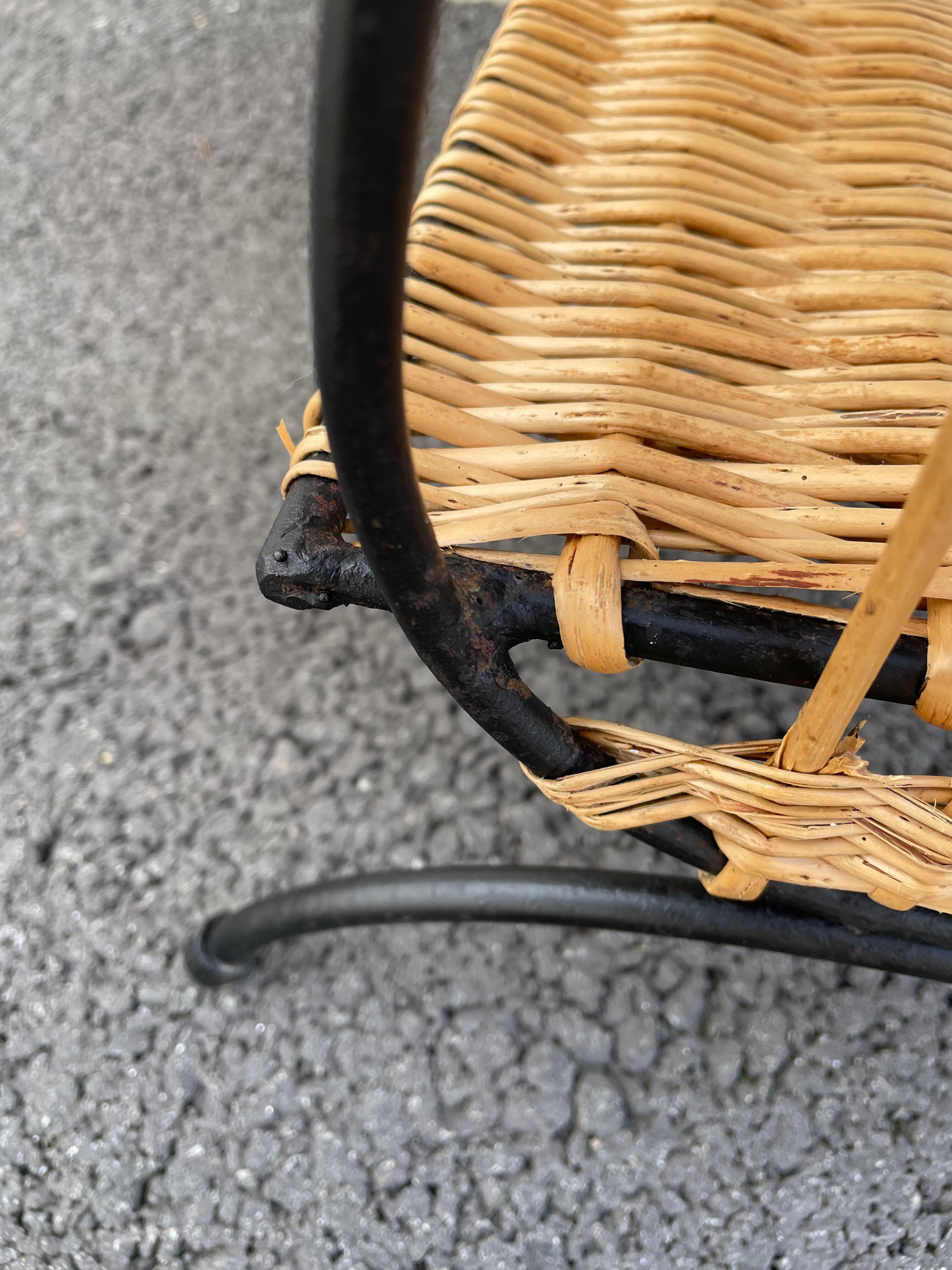 Wicker lyre side table