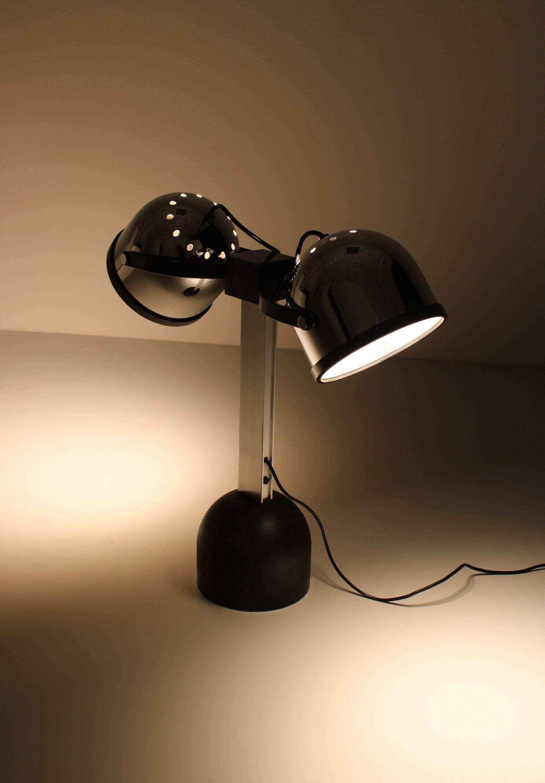 Lampe de table Trepiù argentée par Gae Aulenti & Livio Castiglioni pour Stilnovo, 1971