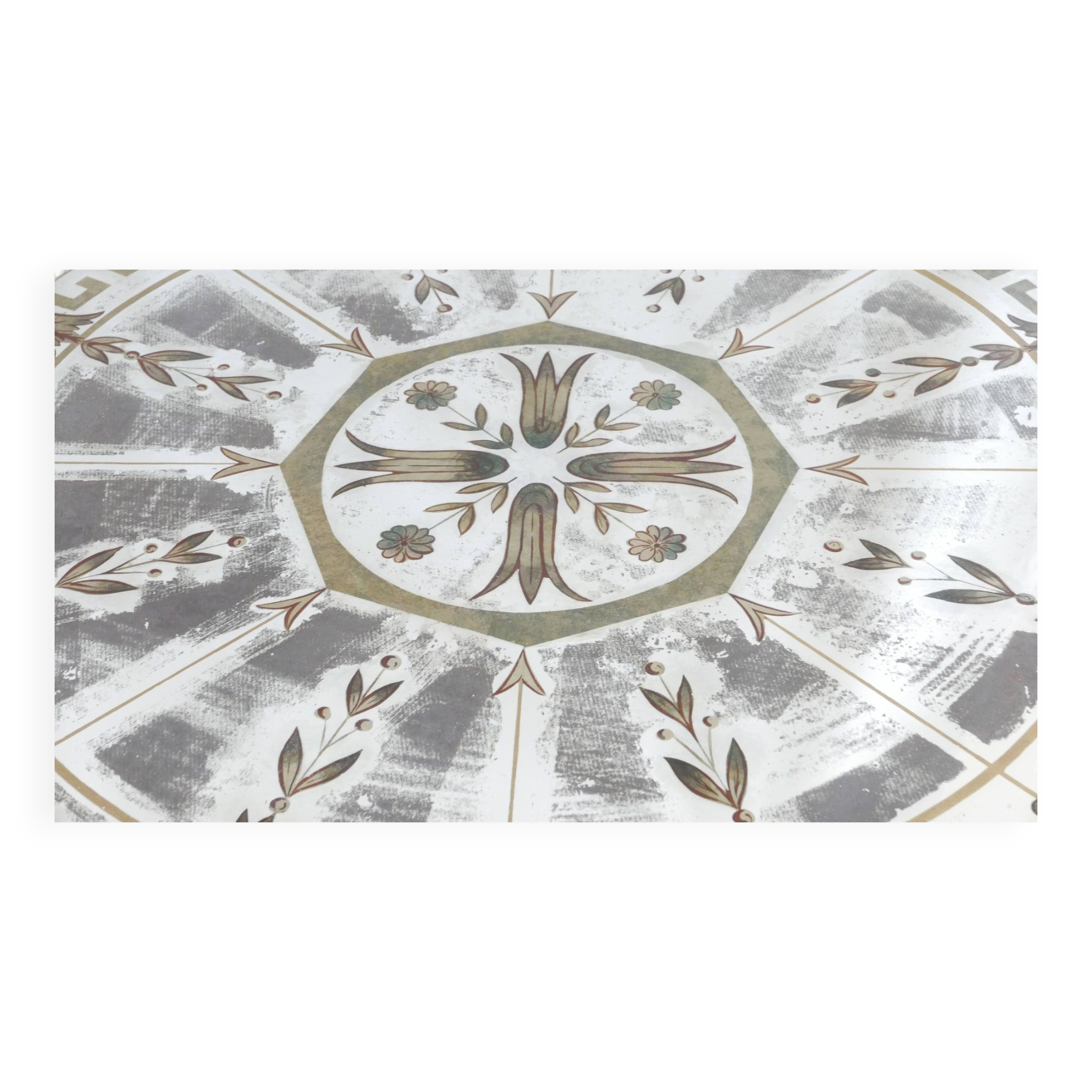 Round table from the 1940s, wrought iron and eglomisé glass.