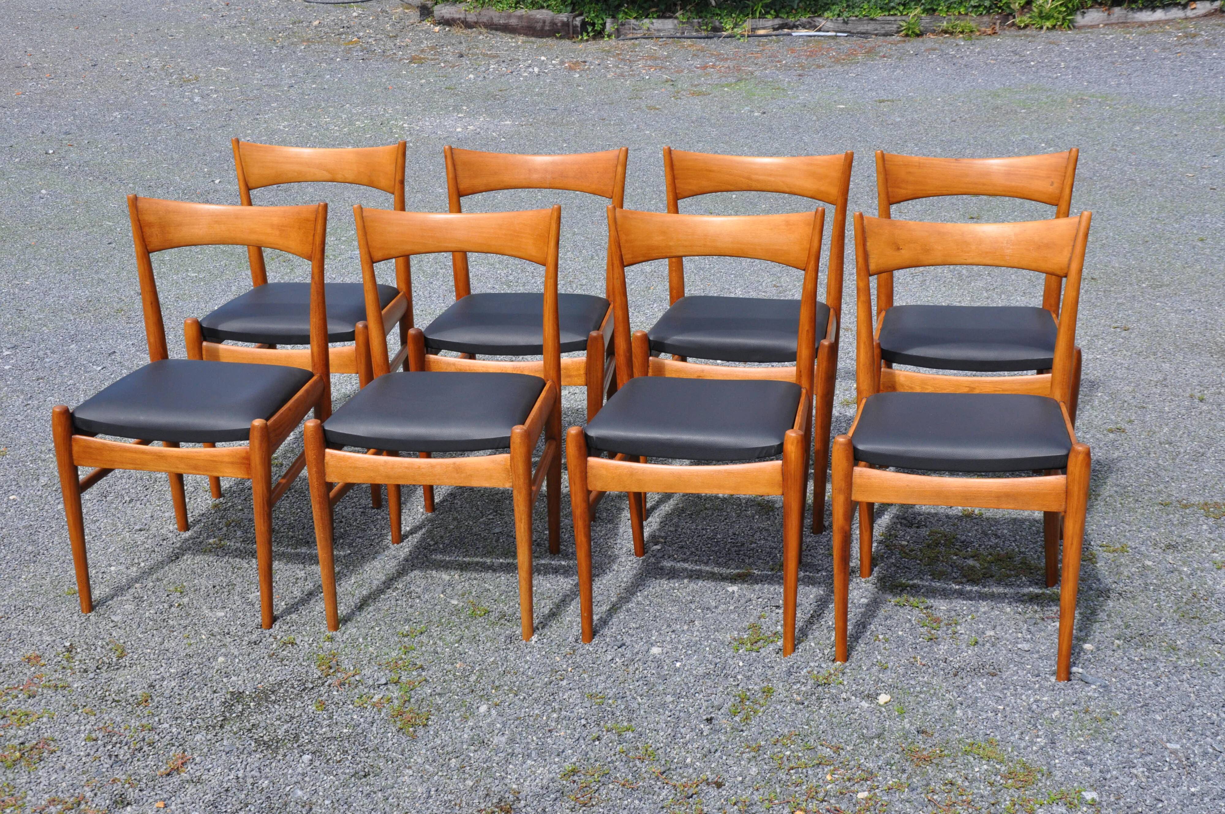 8 Scandinavian-style chairs