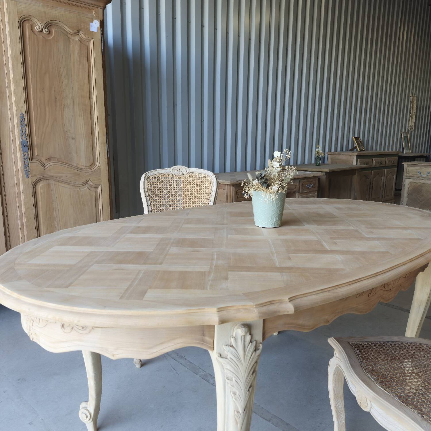 Table salle à manger ovale merisier revalorisée