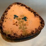 Enamelled enamel cup on copper