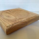 Empty pocket thick wood style picks up change