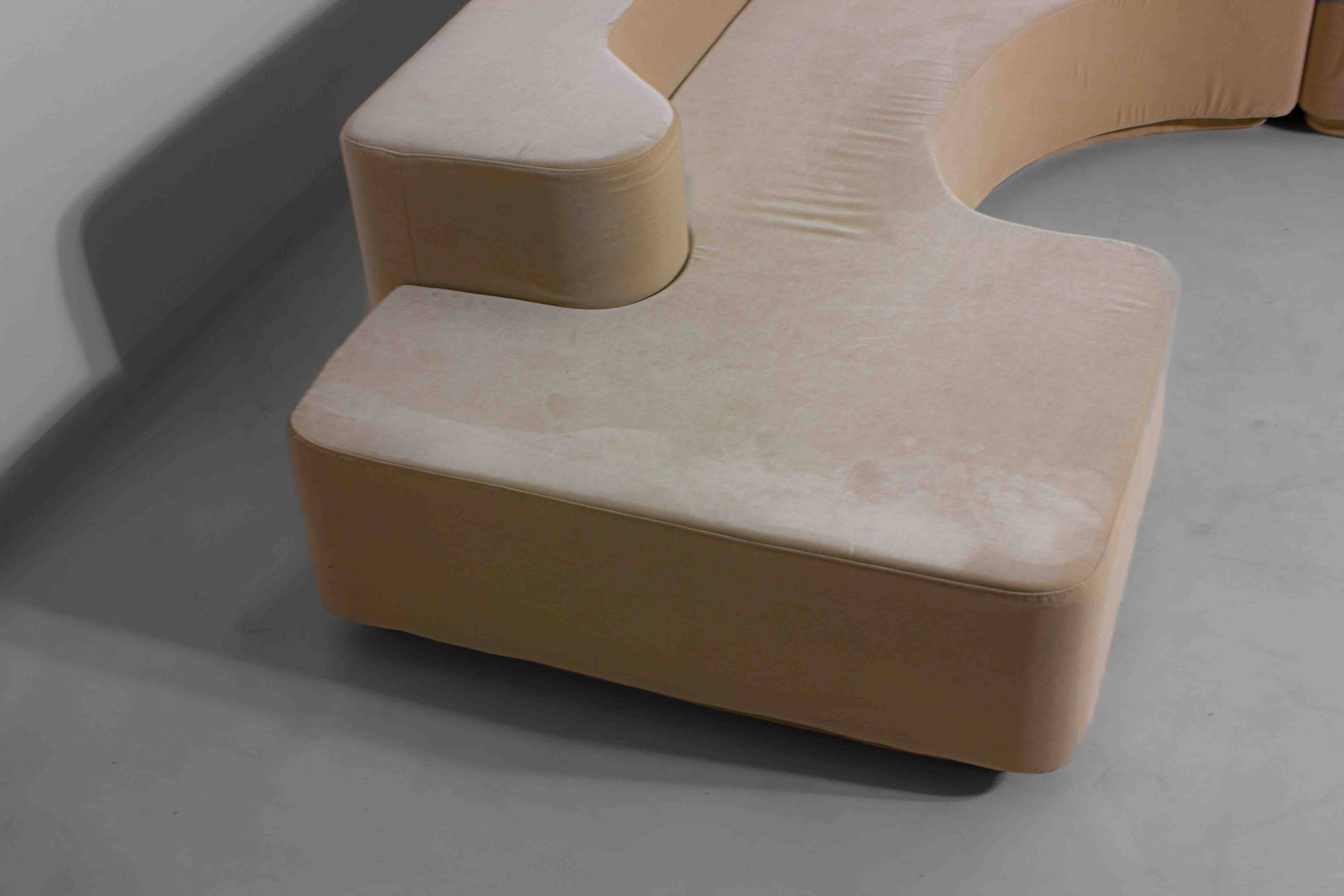 'Lara' sofa by Roberto Pamio for Stilwood in beige velvet, Italy 1958