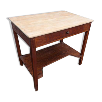 Desk, dressing table, dressing table