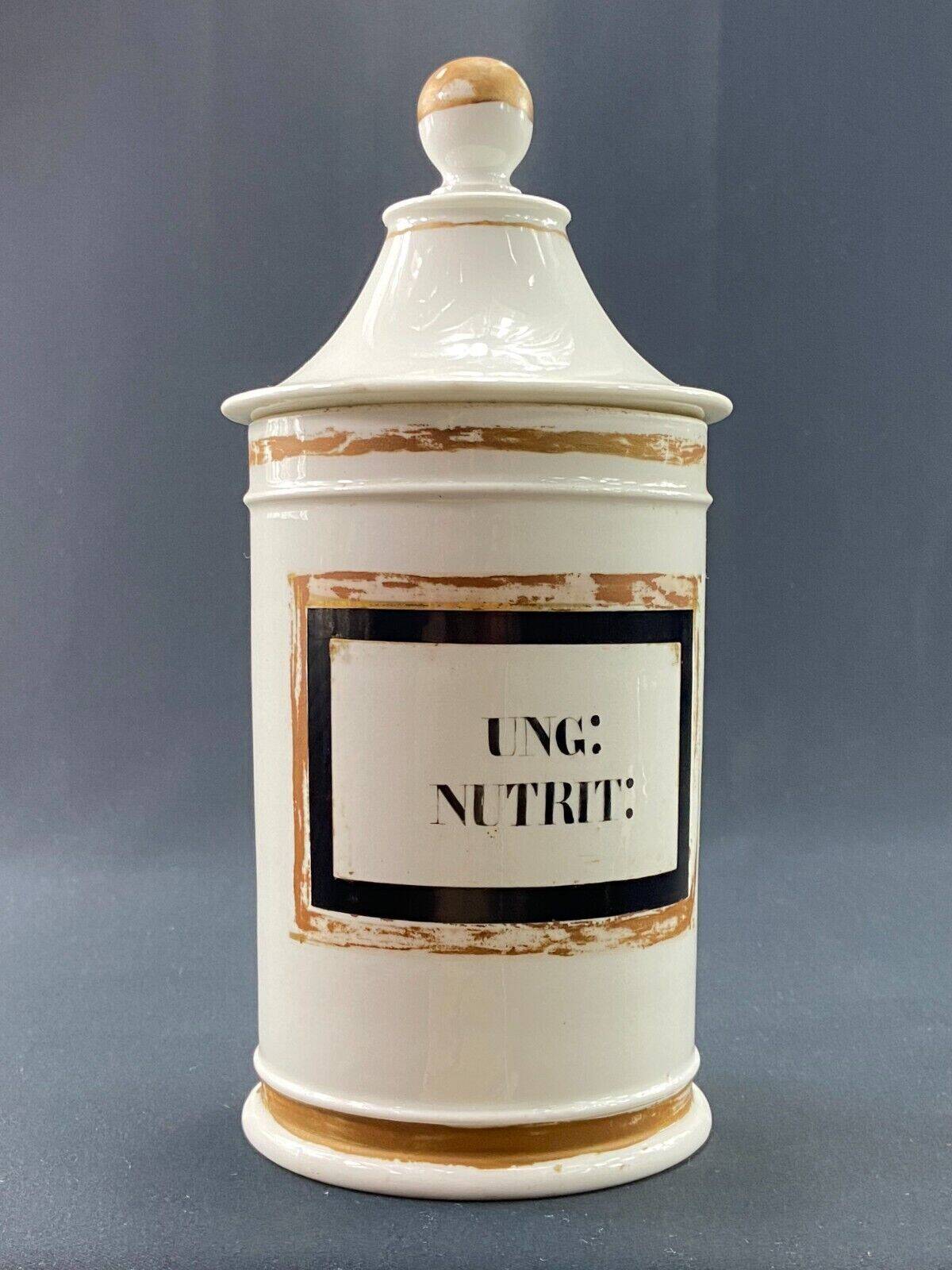 Old Paris 19th century porcelain medicine jar marked UNG:NUTRIT: