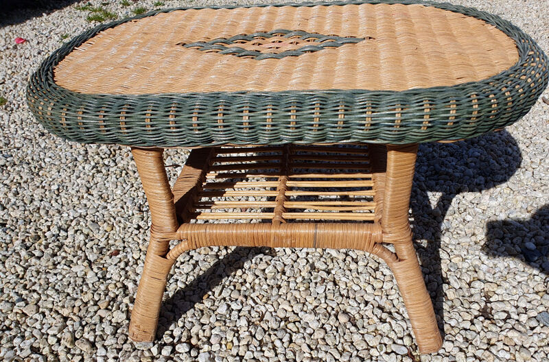 Coffee table vintage in two-tone rattan