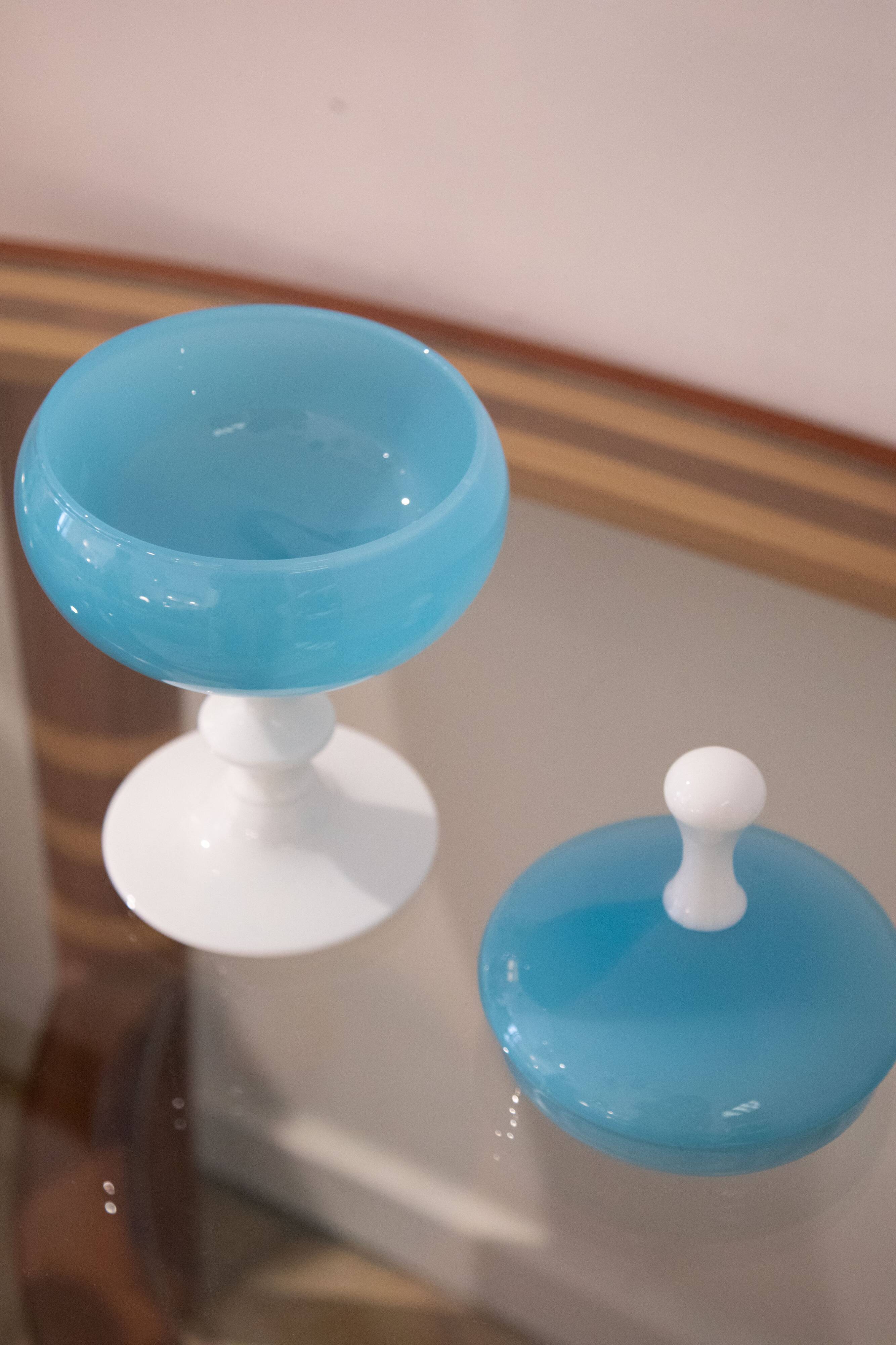 Opaline box blue white