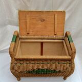 Playing box with two handles towards 1960s dimension: height -46.5cm- width -60cm-Pr-37