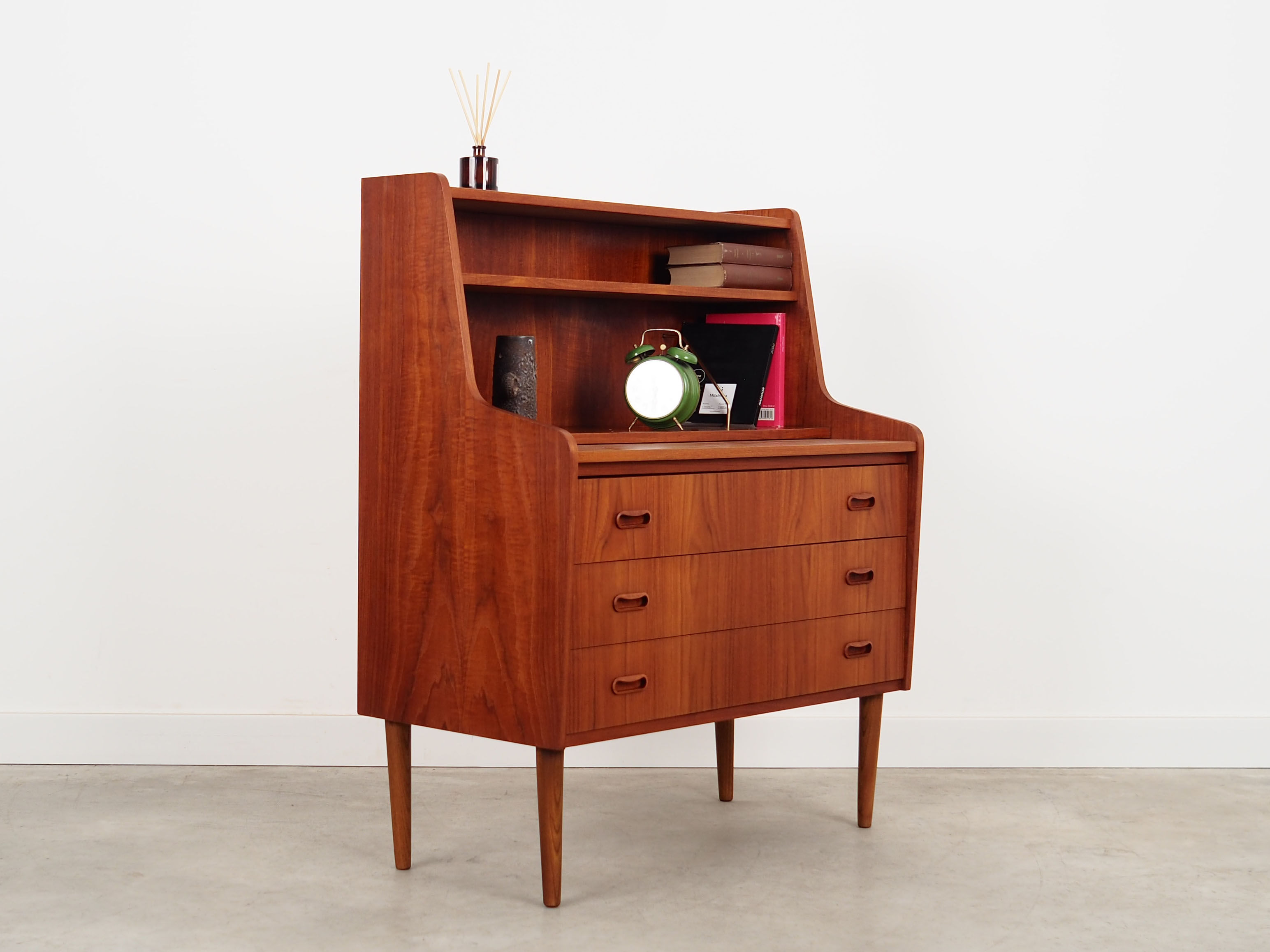 Secrétaire en teck, design danois, années 1970, production: Danemark
