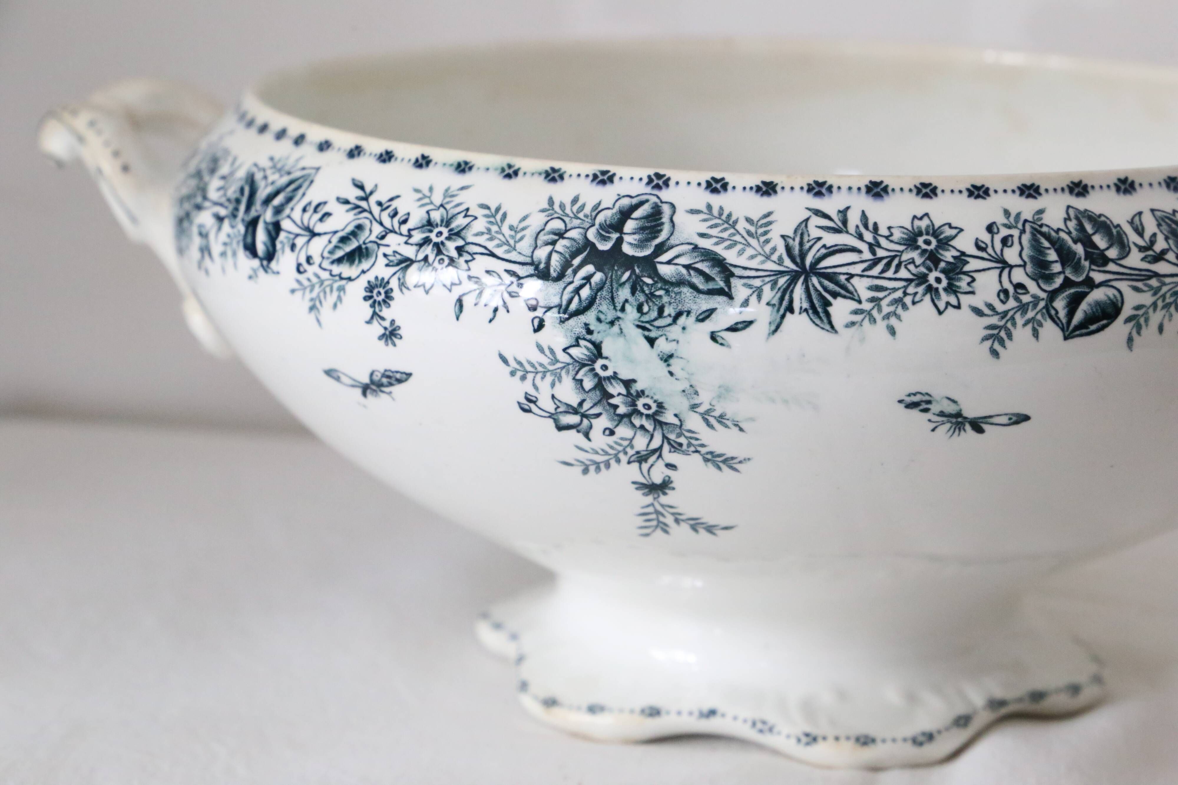 Terre de Fer tureen or salad bowl, Onnaing earthenware, Stella motif, French manufacture
