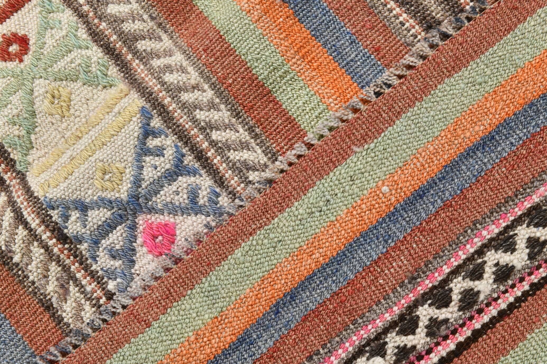 Tapis Kilim vintage turc en laine
