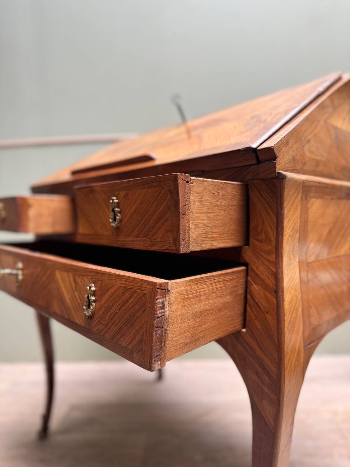 Carel Jacques-philippe Curved Sloping Desk In Louis XV Period Marquetry Stamped