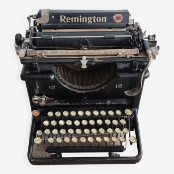 Machine à écrire Remington 12 12