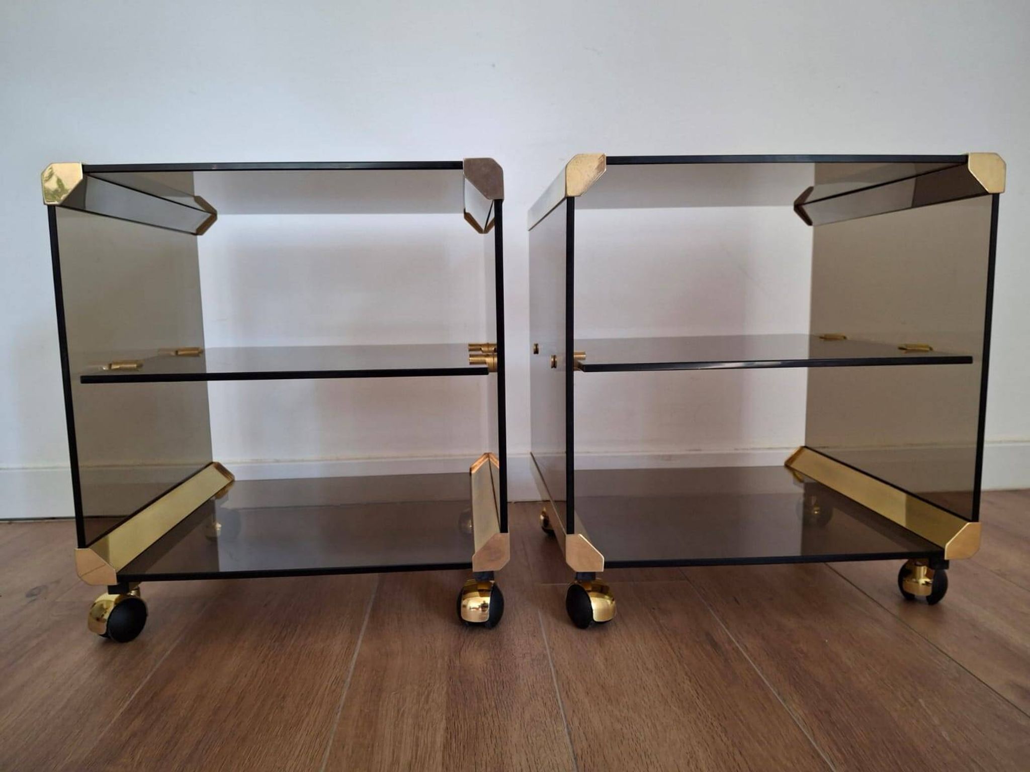 Paire de tables d'appoint italiennes, années 1970
