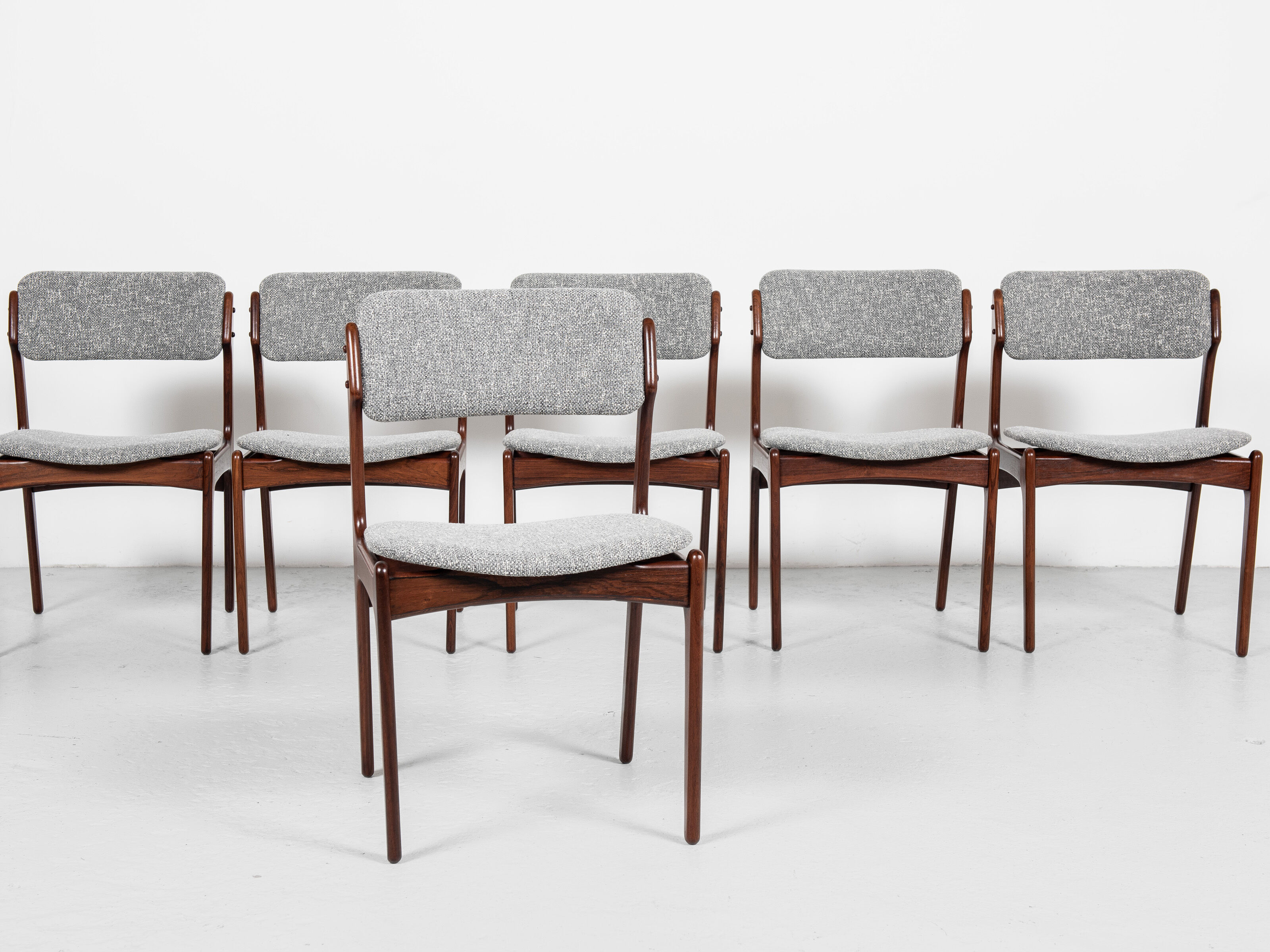 Midcentury Danish set of 6 dining chairs in rosewood by Erik Buch for Oddense Maskinsnedkeri 1960s