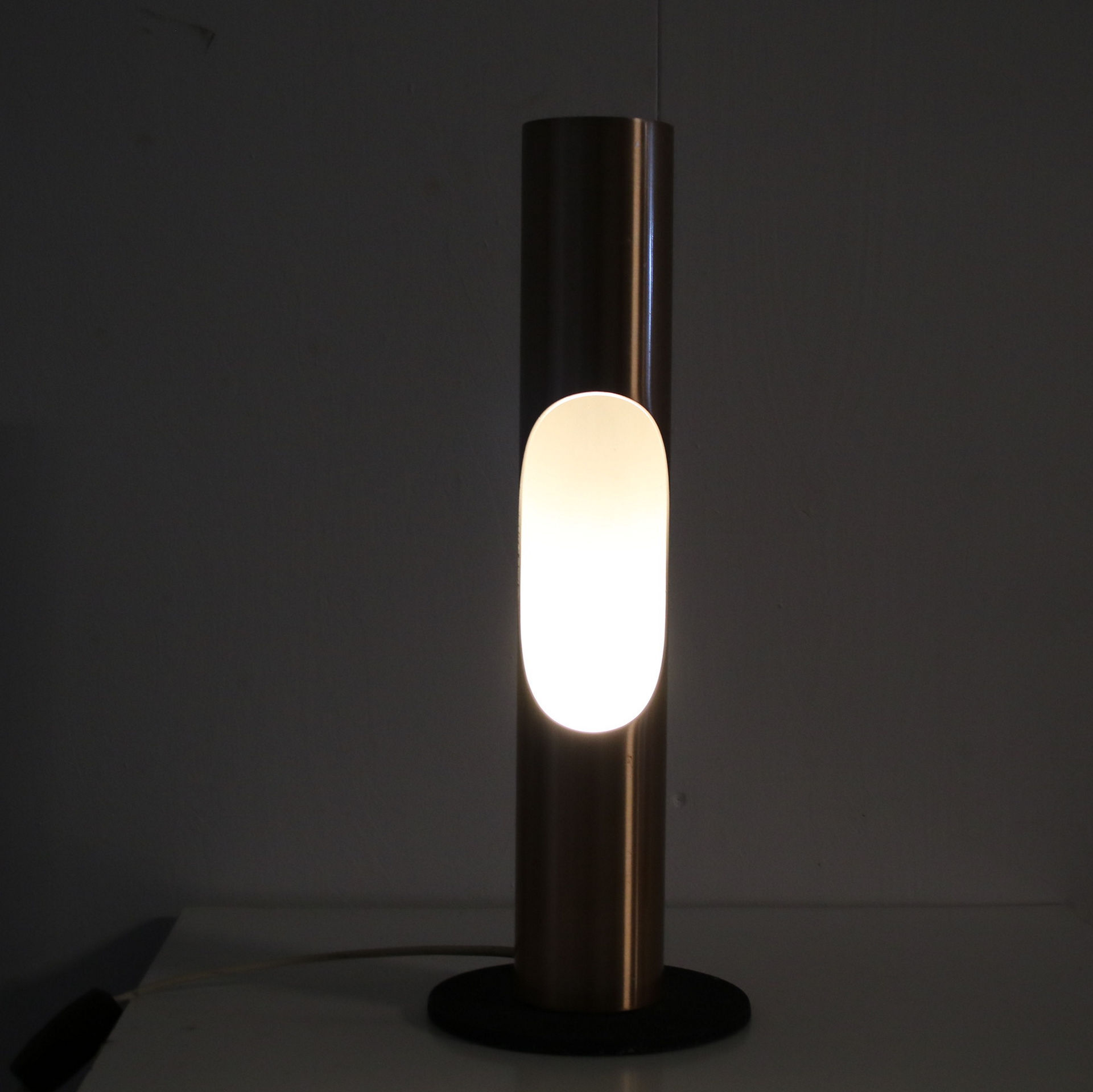 1960s “Fuga” table lamp by Maija Liisa Komulainen for Raak, Netherlands