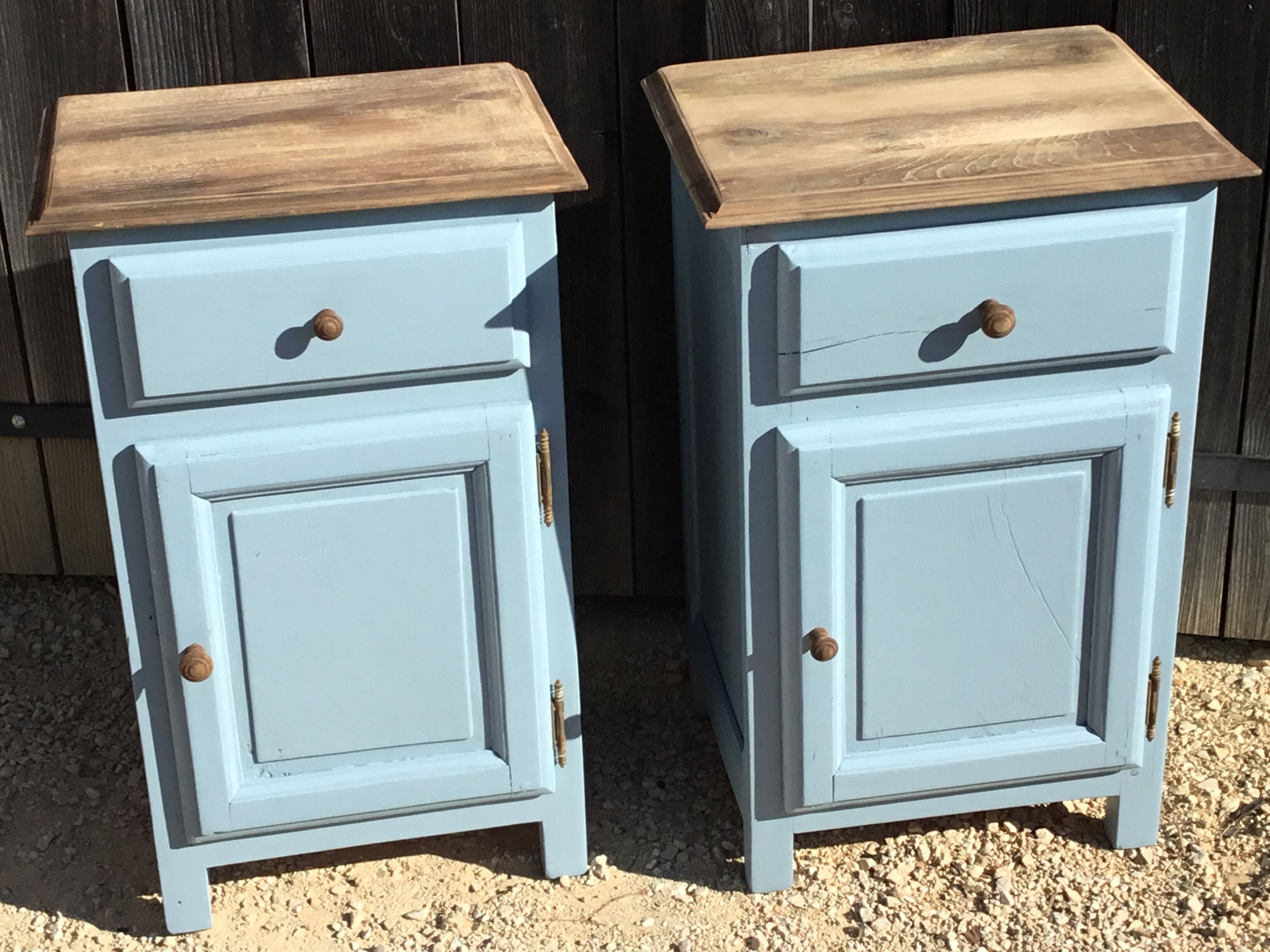 Pair of walnut bedsides from the 1950s patinated in lectoure blue