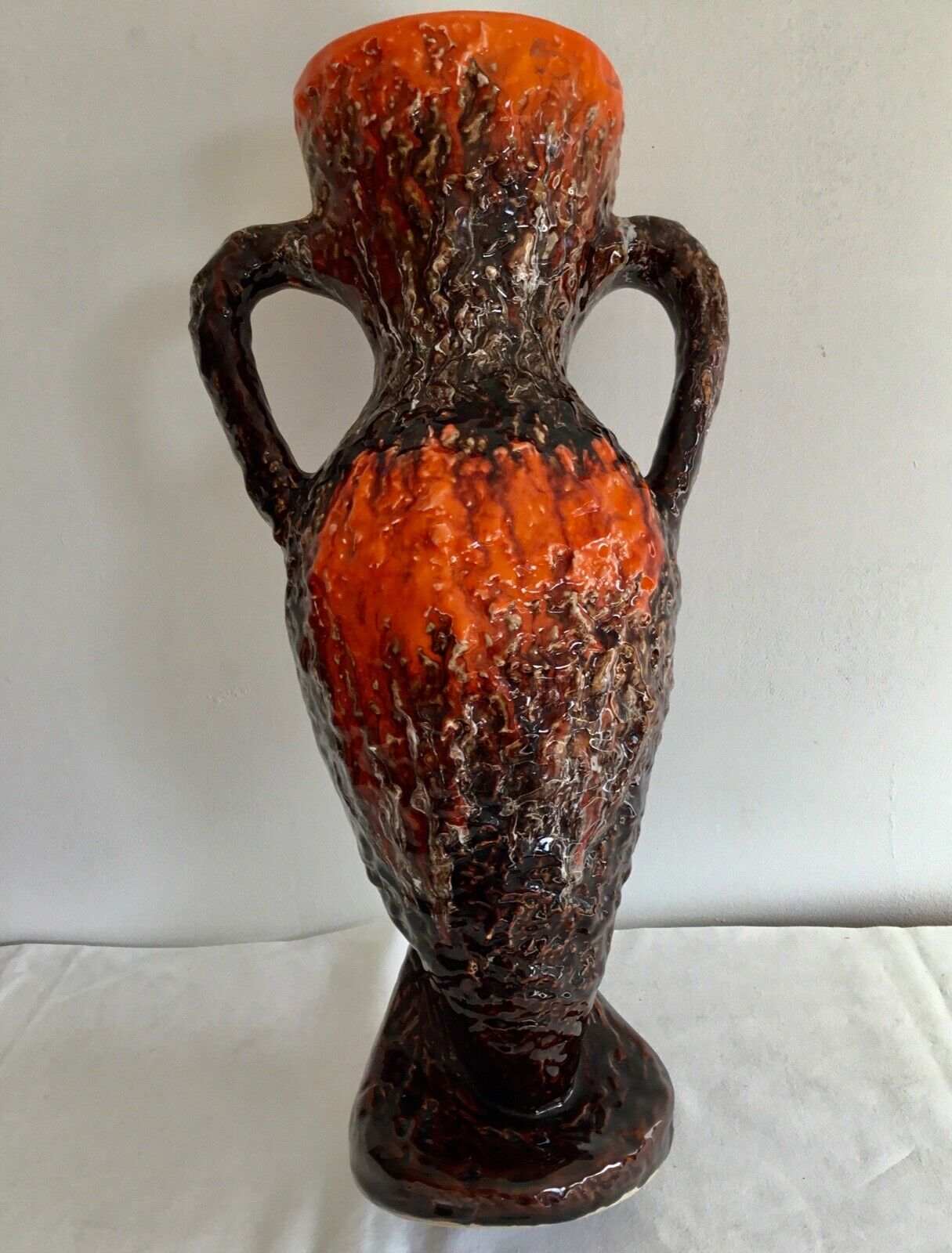 Callauris vintage earthenware amphorae vase