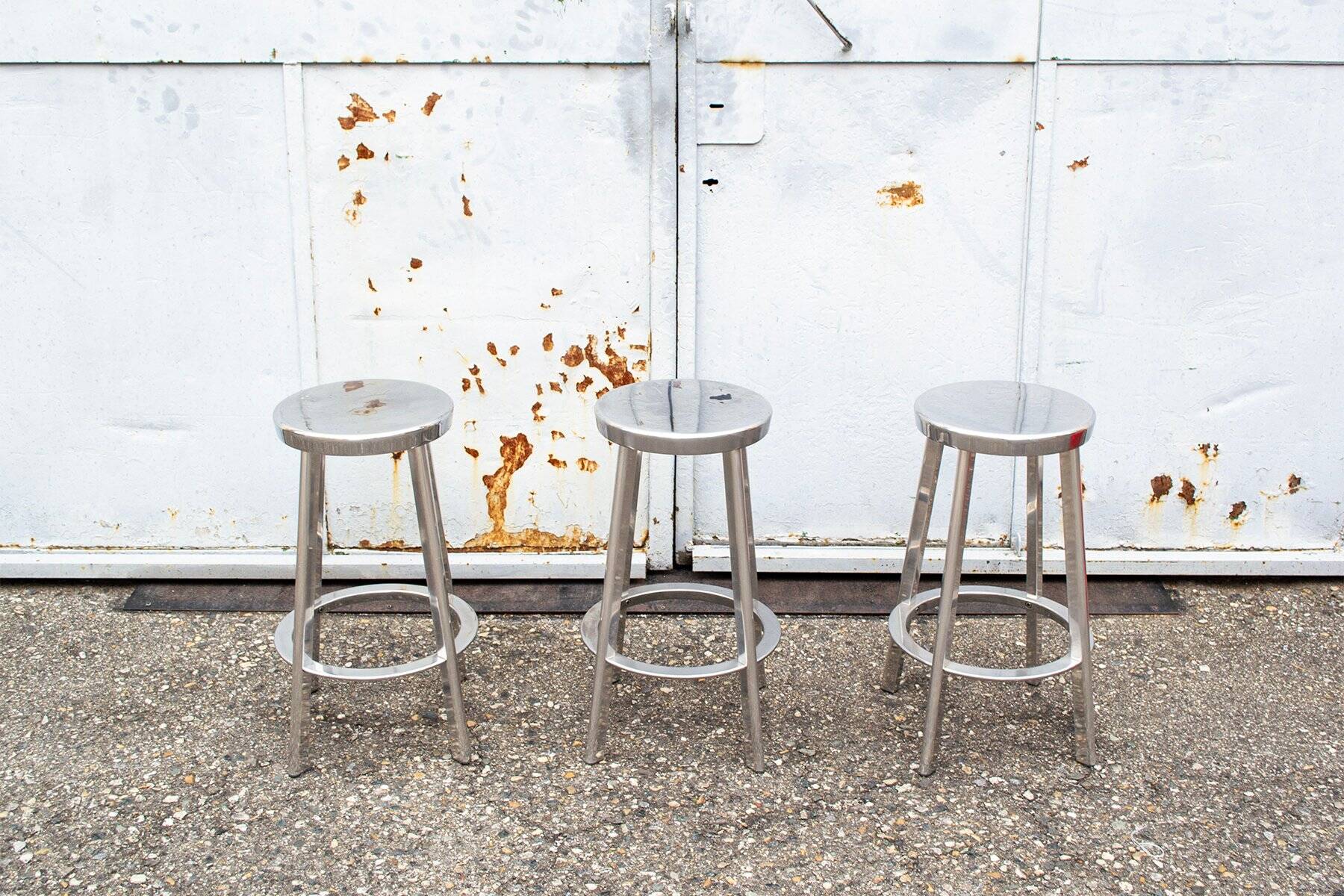 Sgabelli Déjà-Vu in aluminum by Naoto Fukasawa per Magis, inizio XXI secolo, set of 3