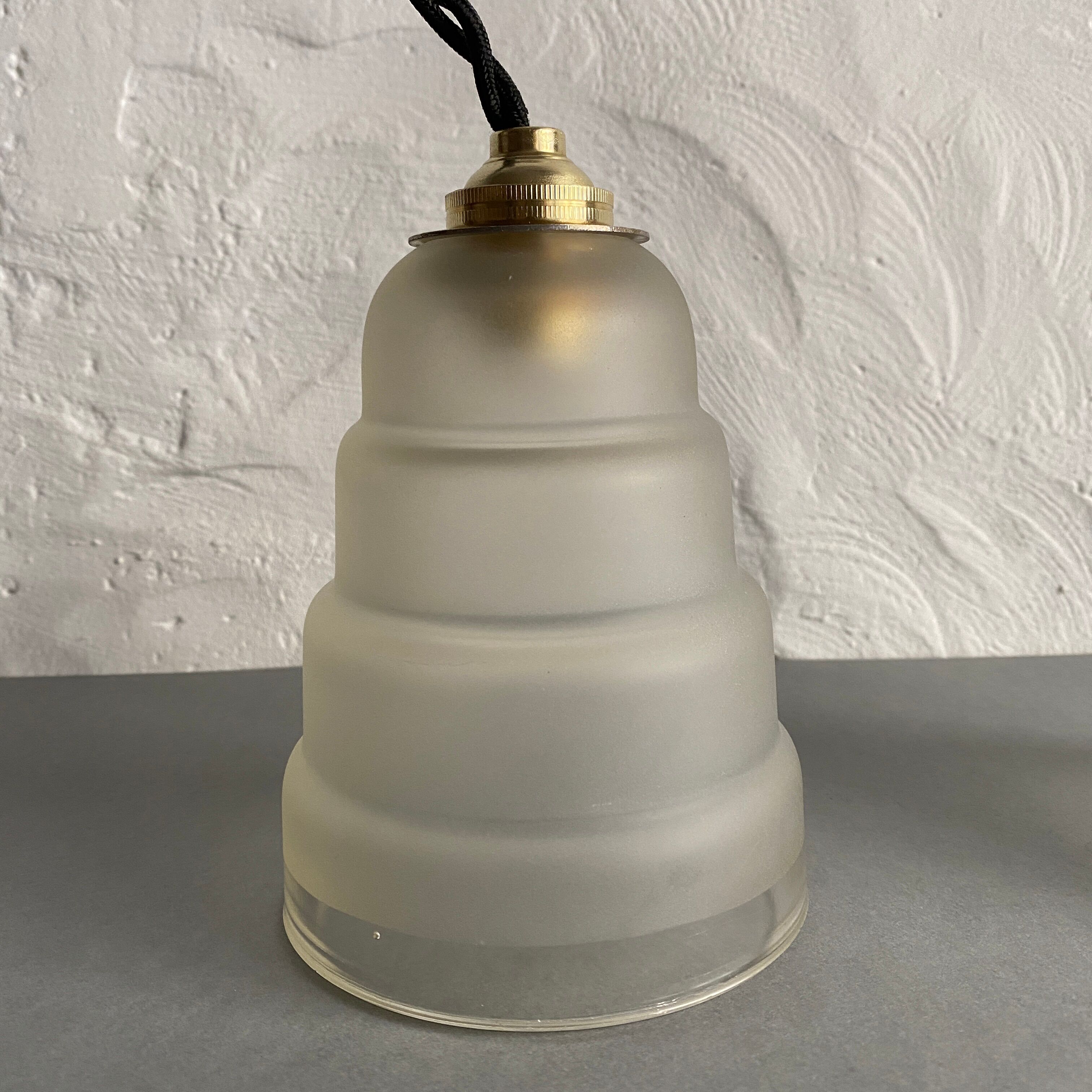 Lot 2 art-deco "skyscraper" hanging lamps