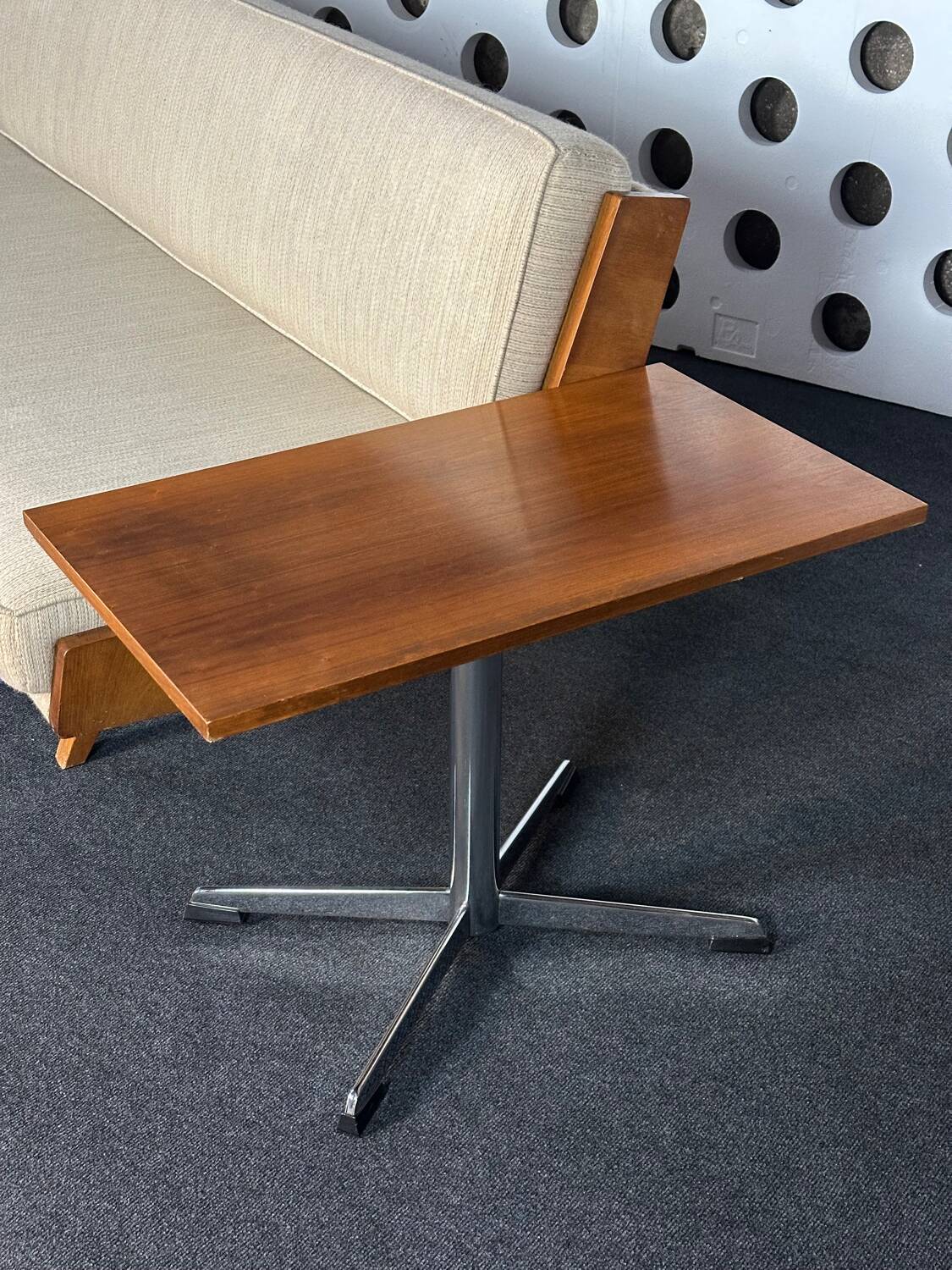 Canapé convertible Daybed Knoll Antimott + Table assortie –