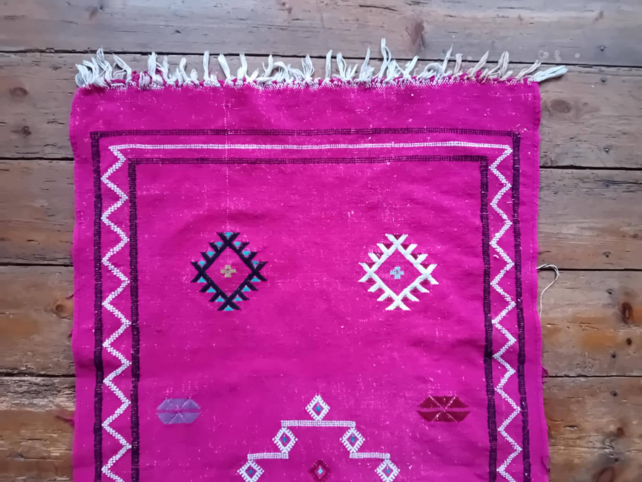 Handmade Berber Kilim 143x83cm