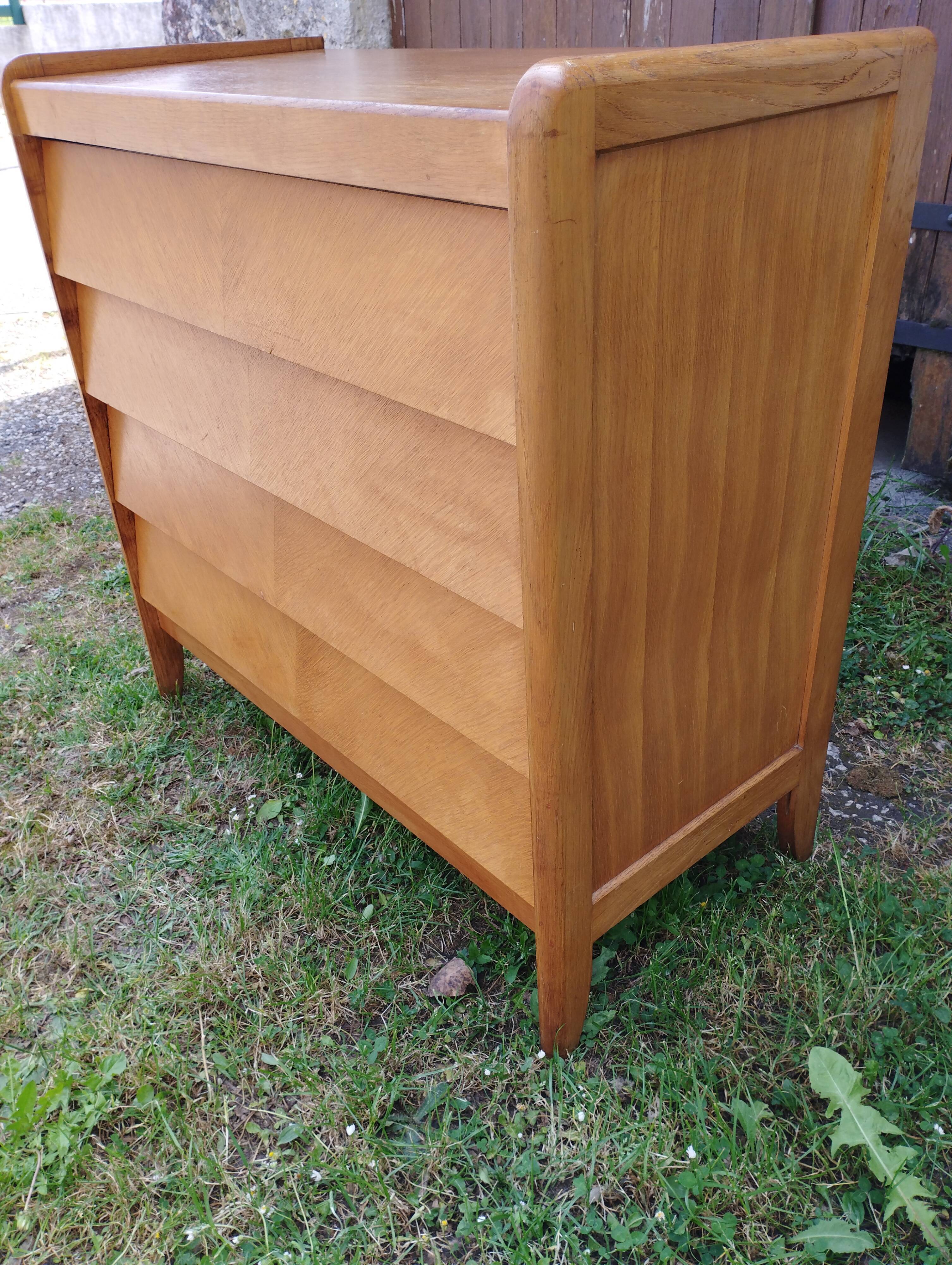 Vintage chest of drawers