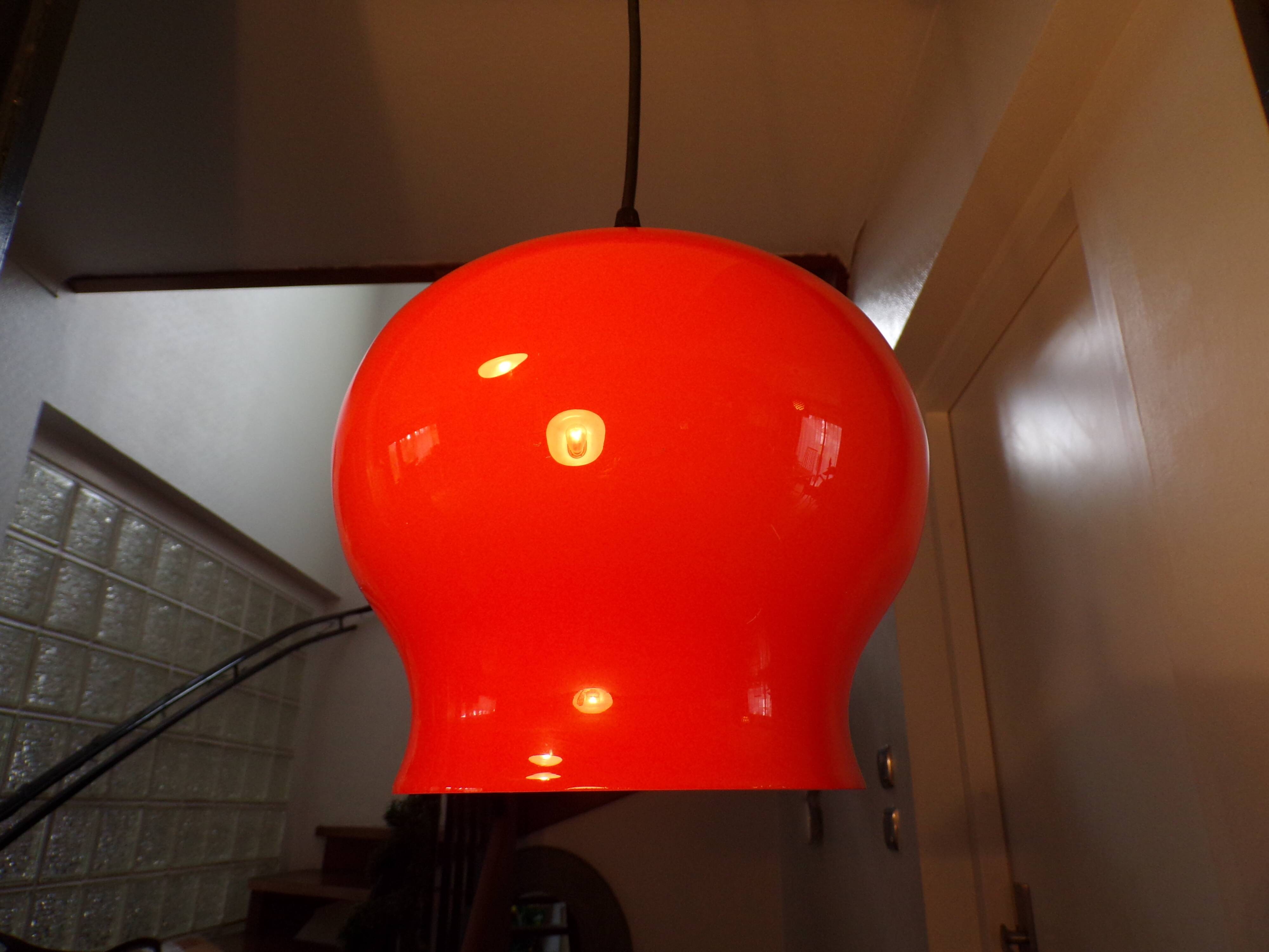 Suspension 1970 opaline orange et laiton