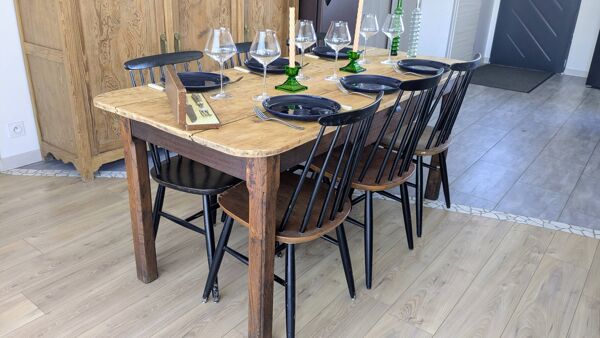 Ancienne table de ferme en bois massif patiné - 178 cm