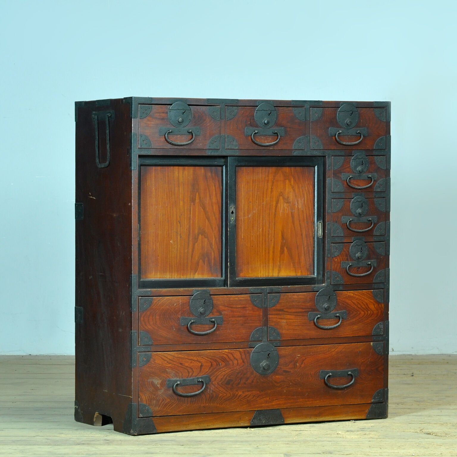 Commode japonaise Tansu, vers 1890