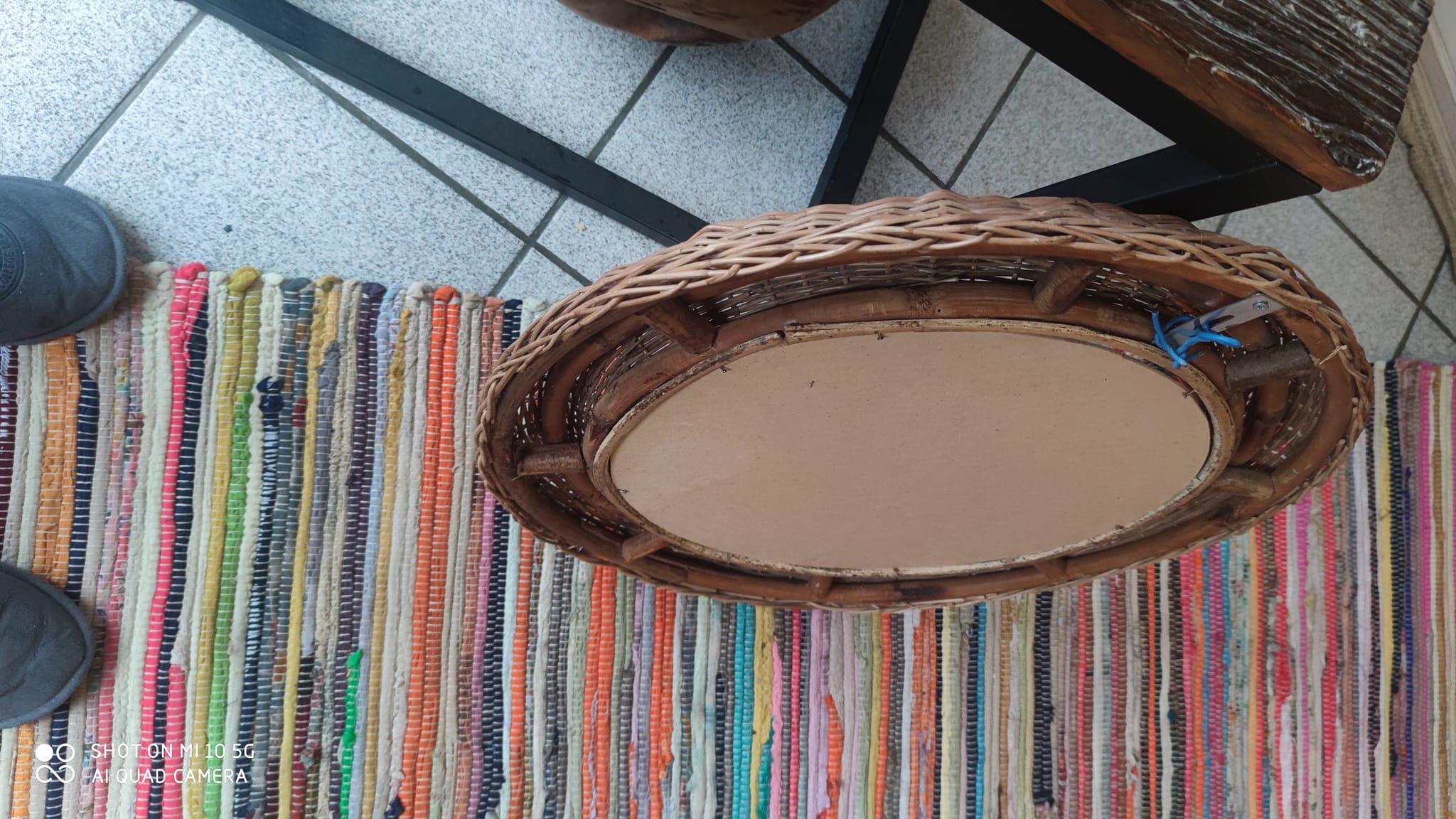 Miroir en rotin de forme sphérique vers 1970