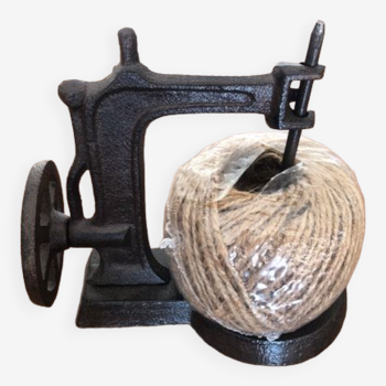 Cast iron ball or string reel