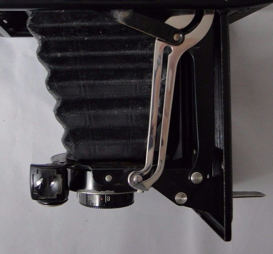 Camera ikonta zeiss ikon model 510/2 with case