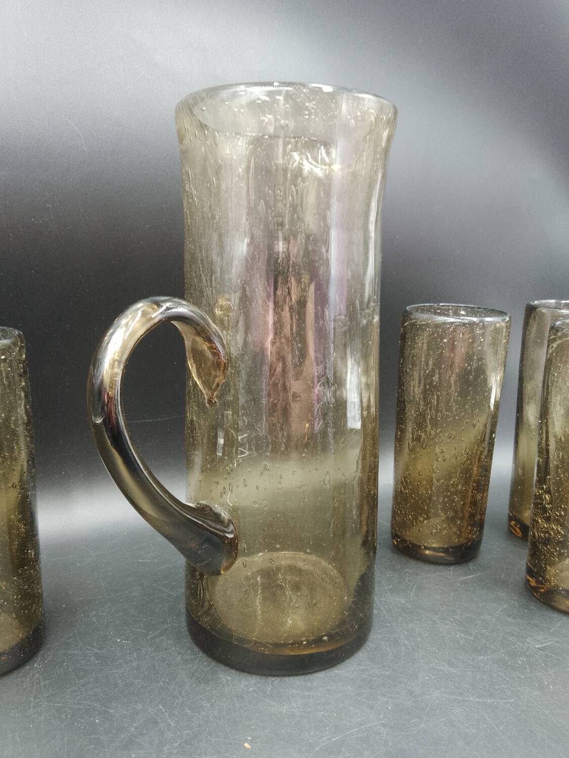 6-piece orangeade set in blown and bubbled gray glass