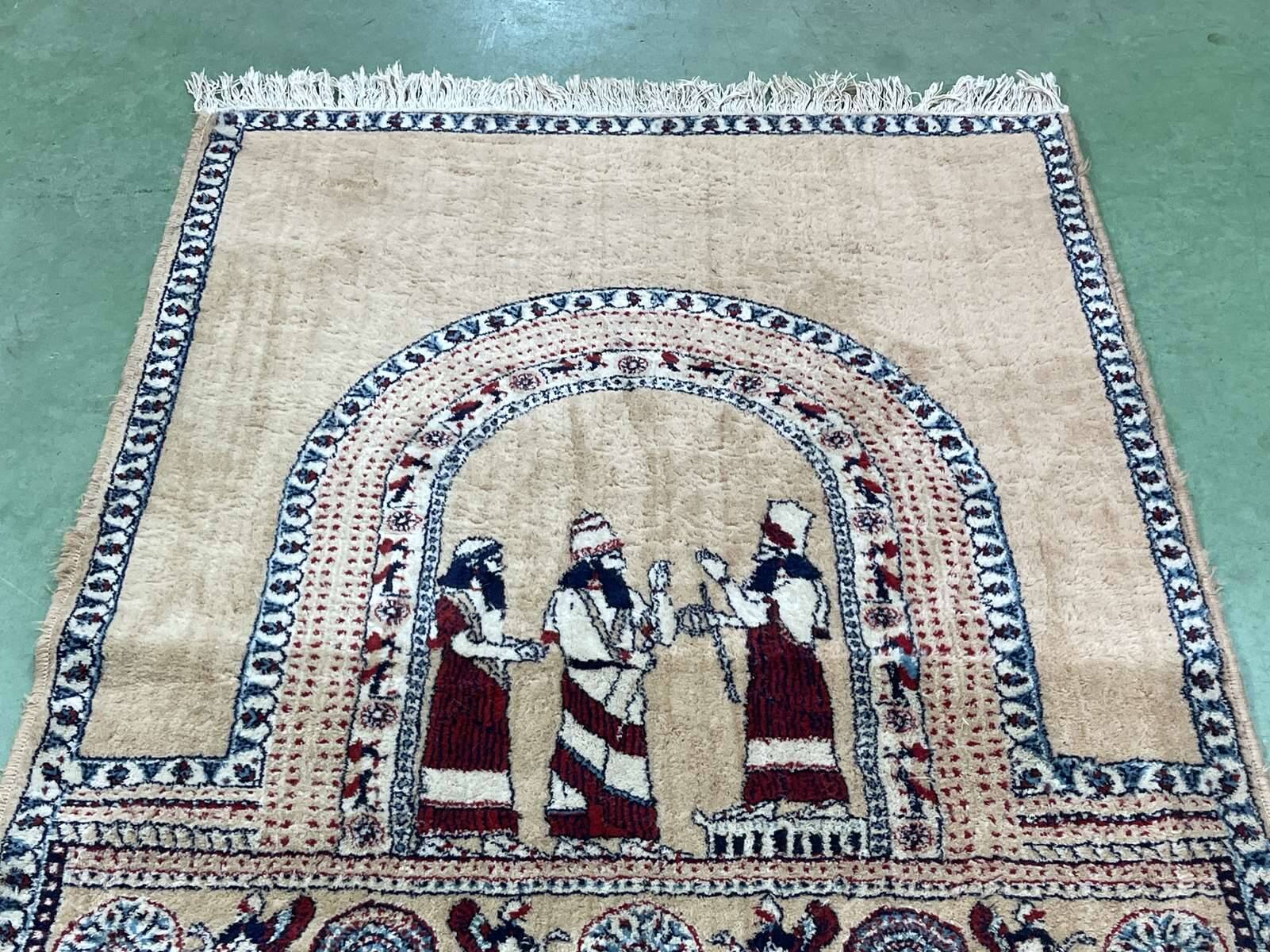 Iraqi handmade wool rug - 1.80m x 1m